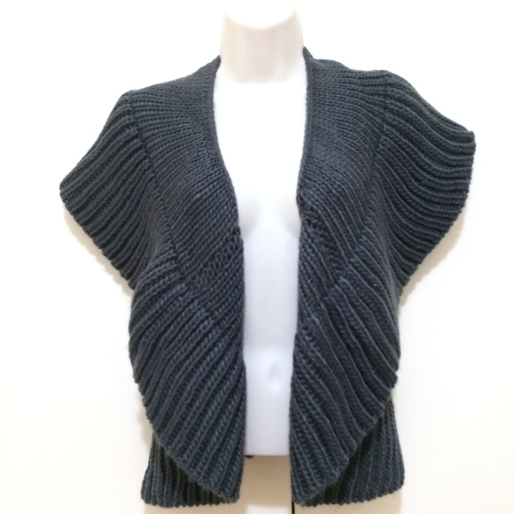 VT Luxe Chunky Convertible Loop Scarf Vest Gray - Picture 1 of 7